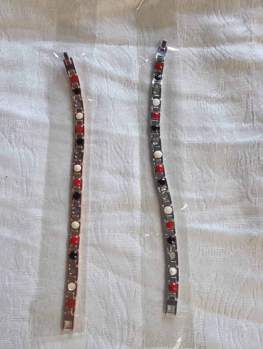 Set of 2 Fashion Link Bracelets - New In Packaging (Gold/Silver Tone)